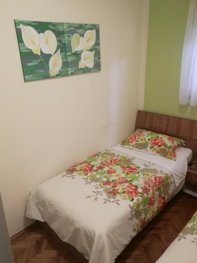 Apartment Cozy Σίμπενικ Εξωτερικό φωτογραφία